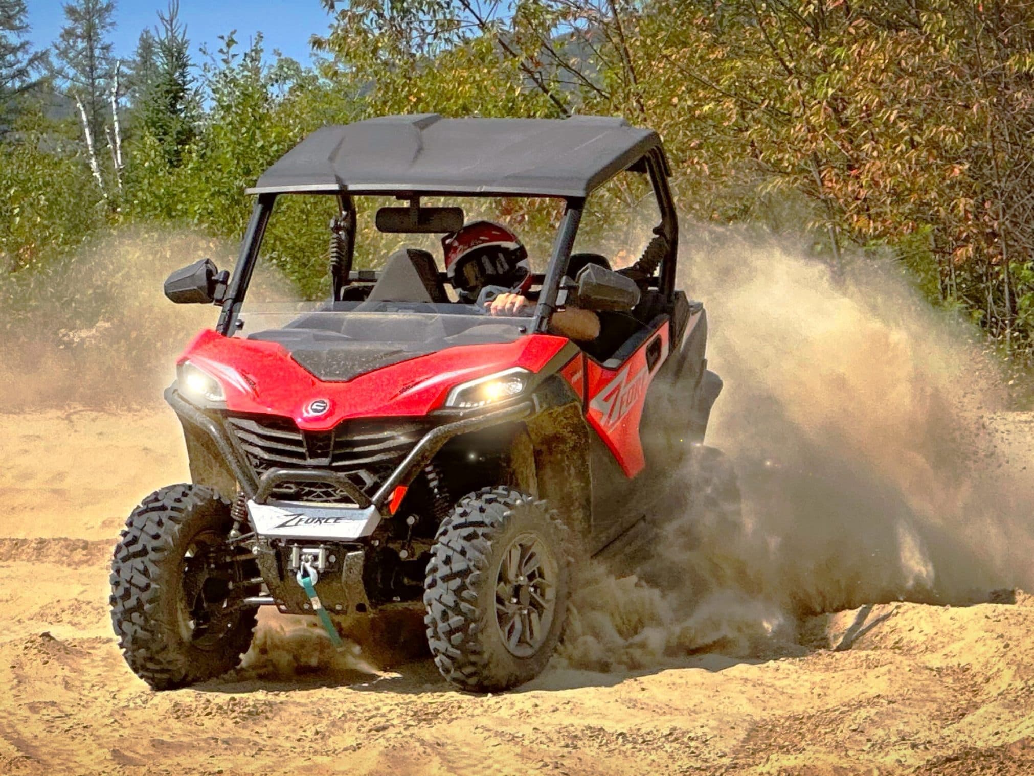 Le CFMOTO ZFORCE 950 Trail 2023 repousse-t-il les frontières des véhicules tout-terrain ?