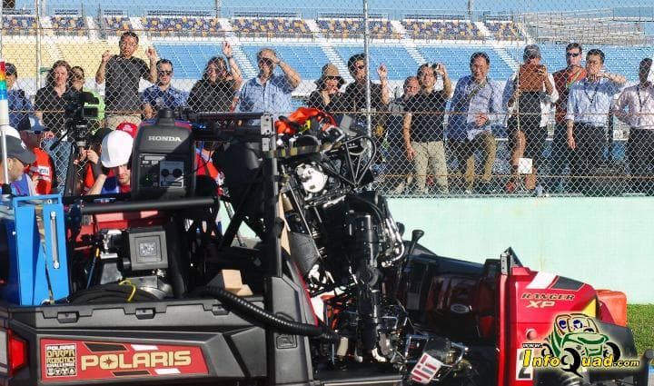 Des robots vont conduire un Polaris Ranger au DARPA Robotics Challenge Des robots vont conduire un Polaris Ranger au DARPA Robotics Challenge