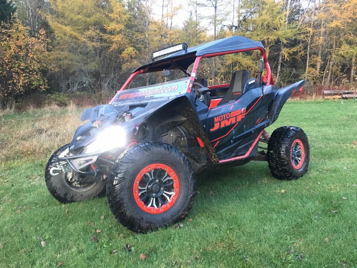 Yamaha YXZ1000R SS SE 2017 côte à côte Yamaha YXZ1000R SS SE 2017 : L'adrénaline à l’état pur!