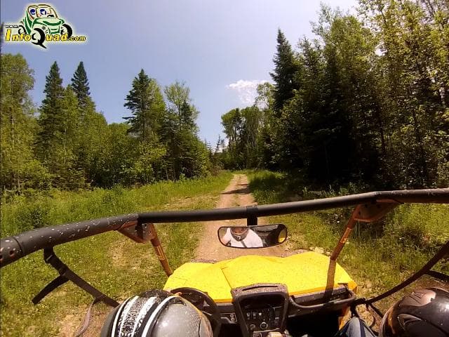 Can-Am Commander DPS 1000 2013
