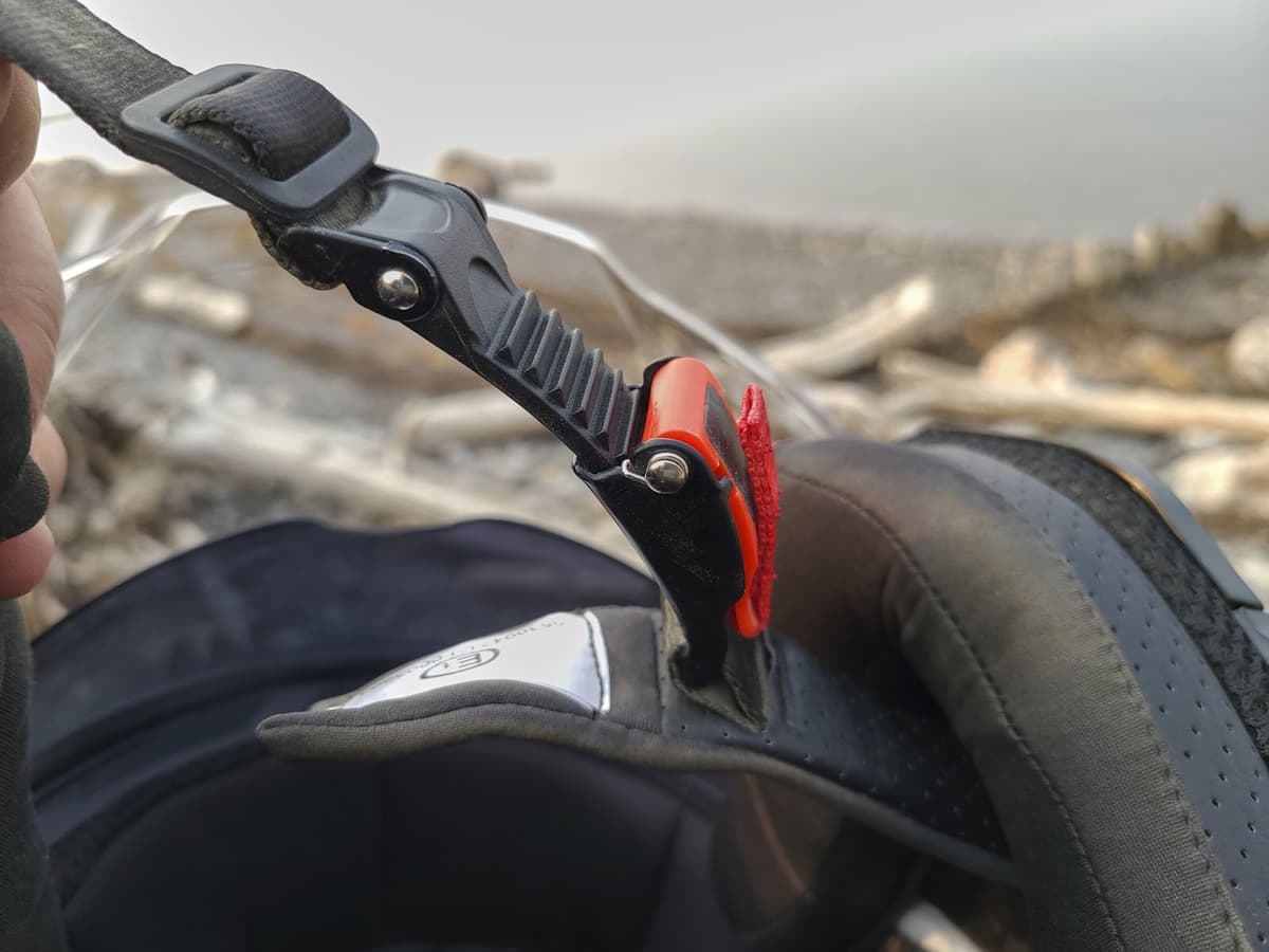 attache proclip du casque ckx razor solid