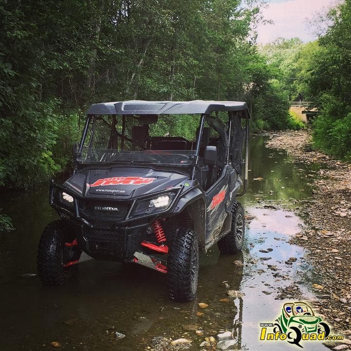 Essai du Honda Pioneer 1000 LE 5 places 2017 Essai du Honda Pioneer 1000 LE 5 places 2017
