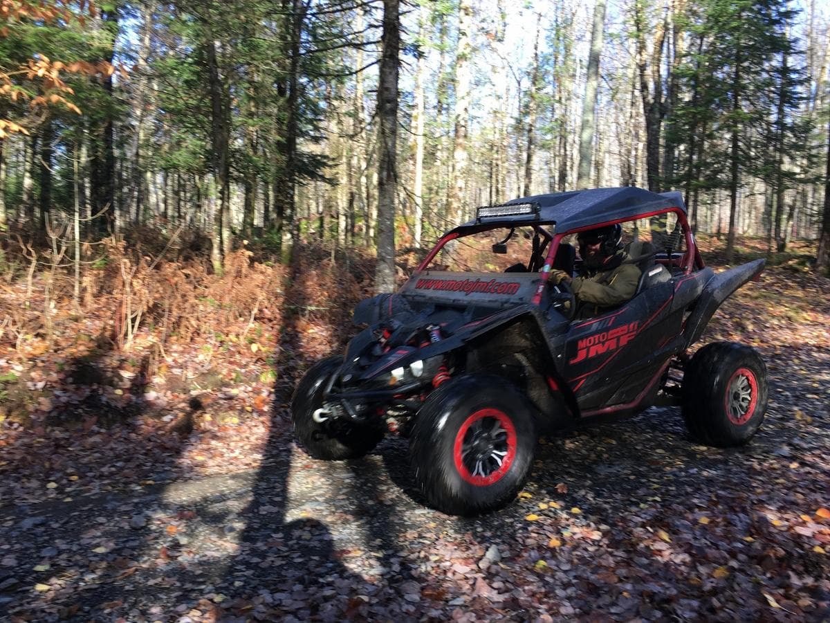Yamaha YXZ1000R SS SE 2017 côte à côte Yamaha YXZ1000R SS SE 2017 : L'adrénaline à l’état pur!