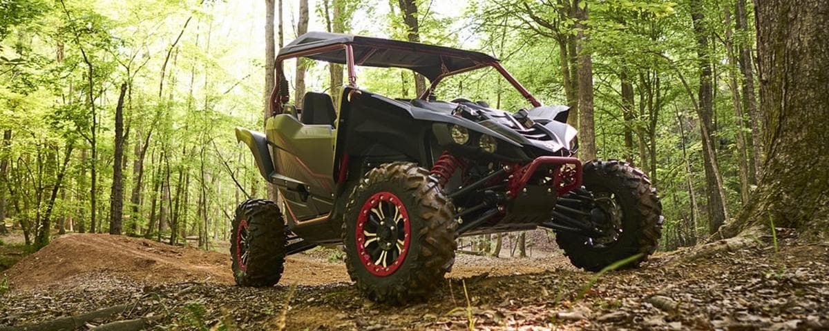 Yamaha YXZ1000R SS SE 2017 côte à côte Yamaha YXZ1000R SS SE 2017 : L'adrénaline à l’état pur!
