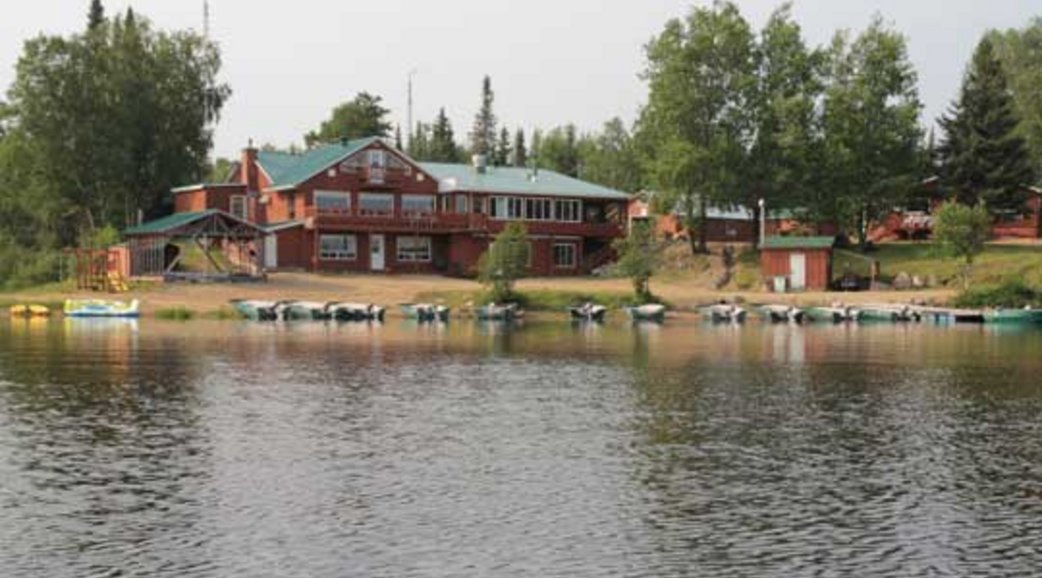 InfoQuad: La Pourvoirie des 100 Lacs Sud: A must-stop destination to experience the ultimate ATV adventure.