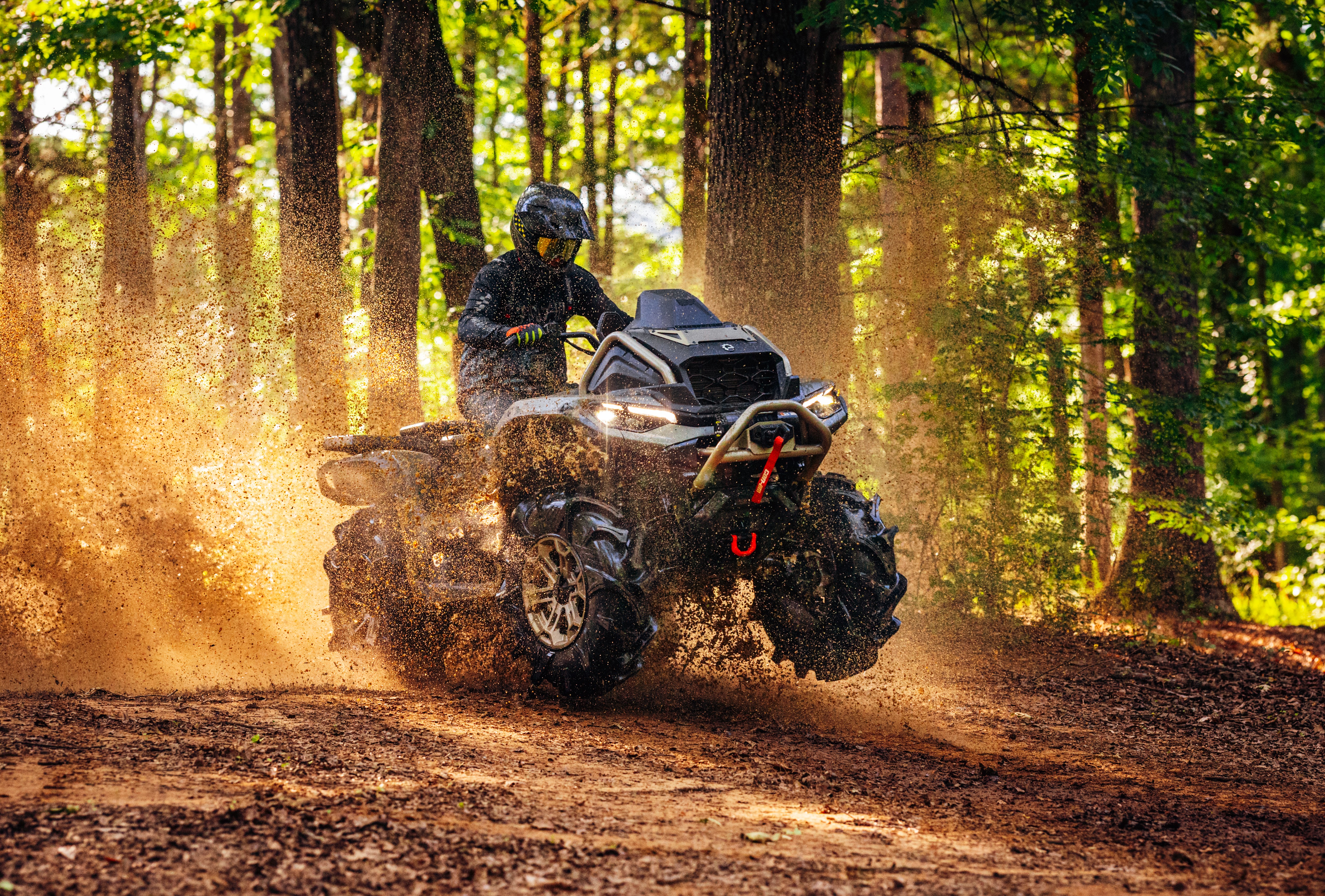 InfoQuad: Outlander X mr 2027