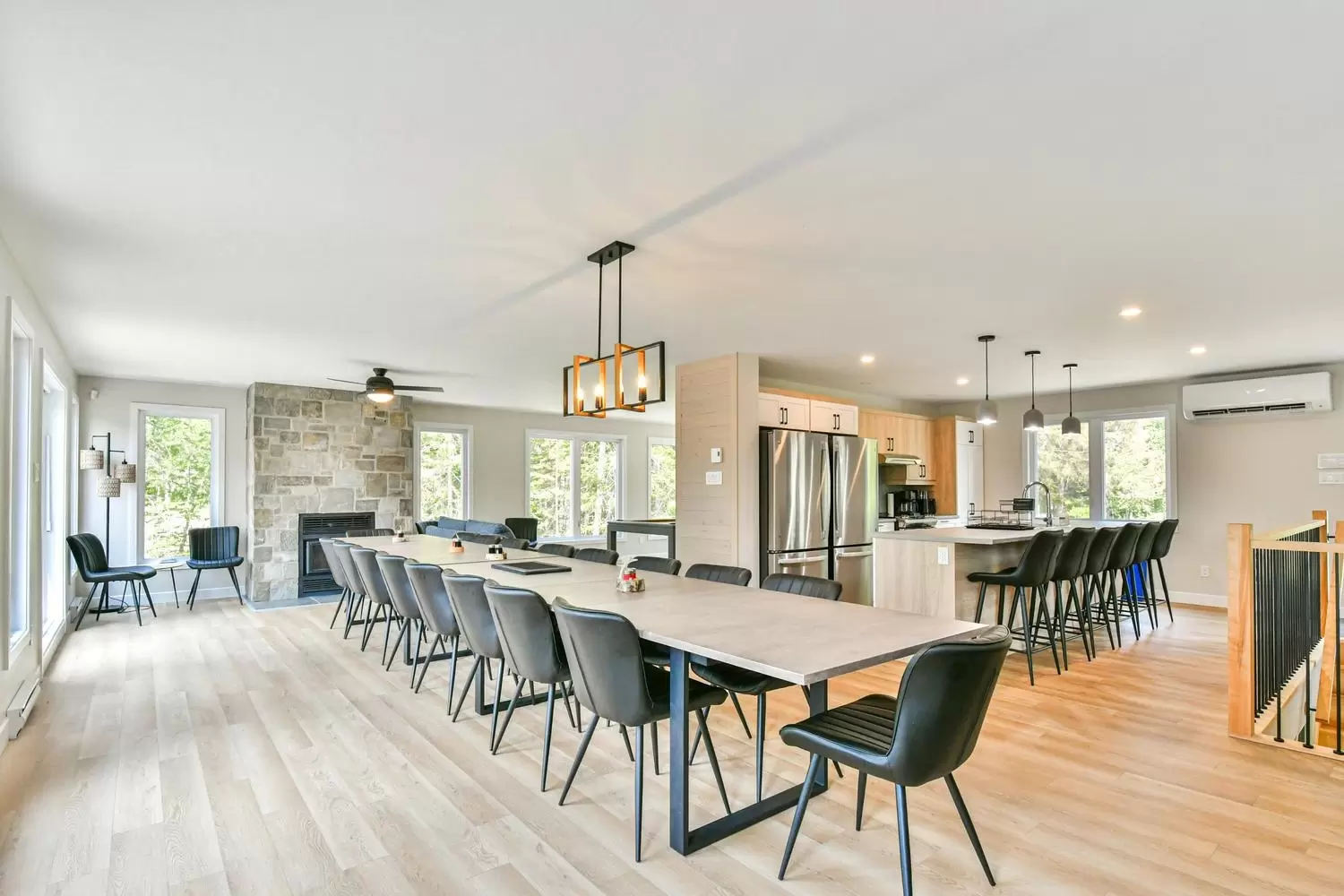 Intérieur confortable d’un chalet Rochon